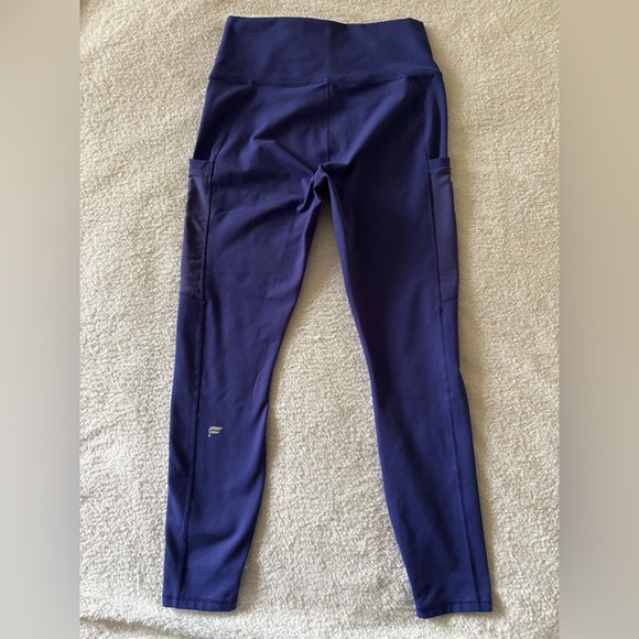Fabletics Vibrant Purple Women’s Leggings Size Medium - Picture 6 of 10